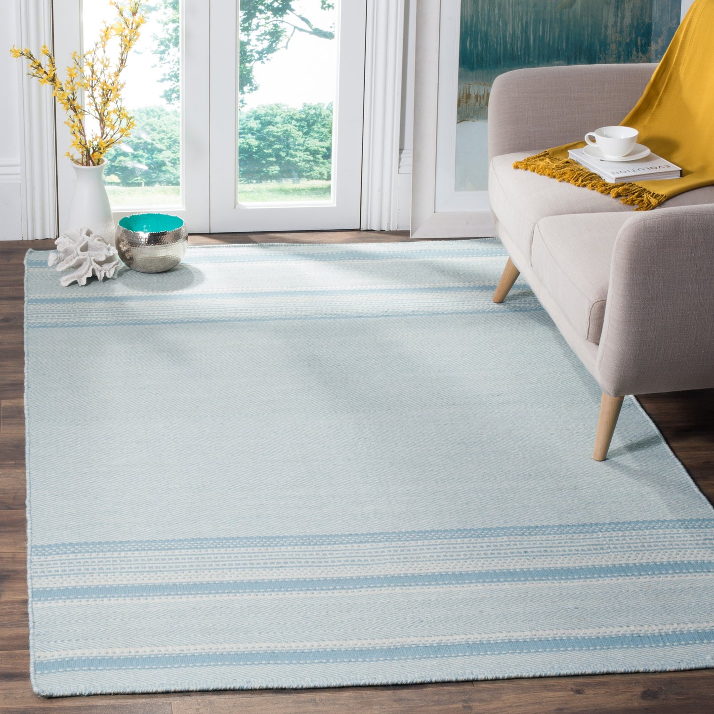 Safavieh Kilim Diya 8 x 10 (ft) Wool Light Blue/Ivory Rectangular Indoor Stripe Oriental Area rug