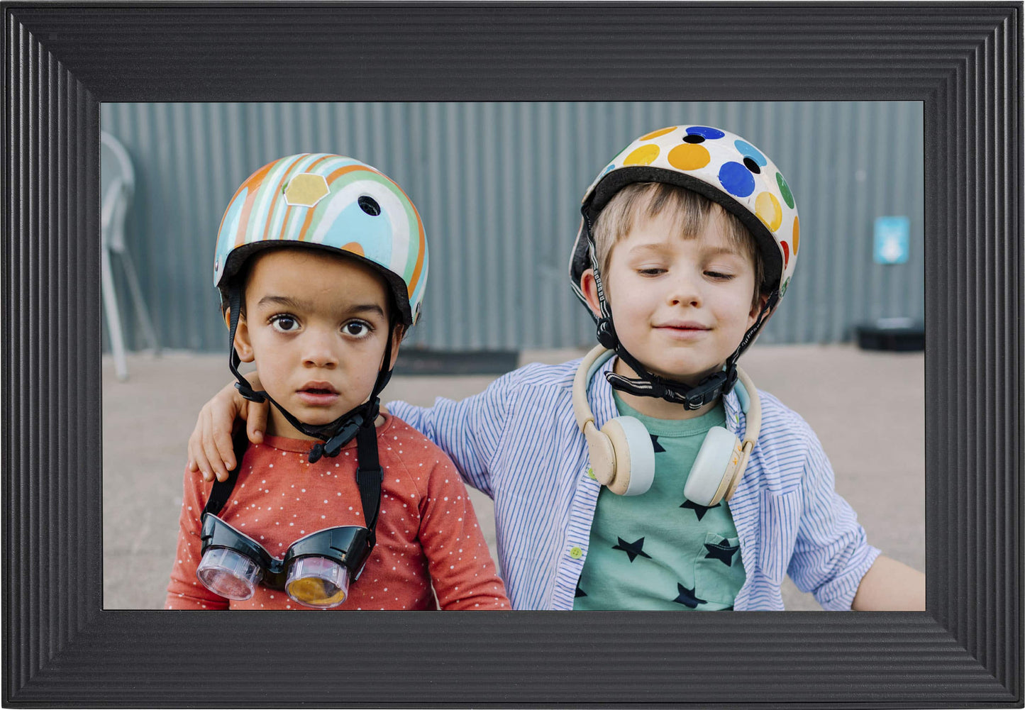 Aura Home - Carver 10" Digital Wifi Frame - Gravel