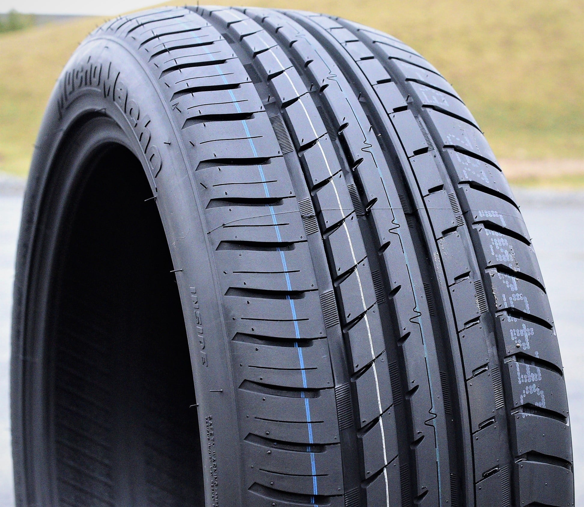 Cosmo MuchoMacho 245/45R19XL 102Y BSW