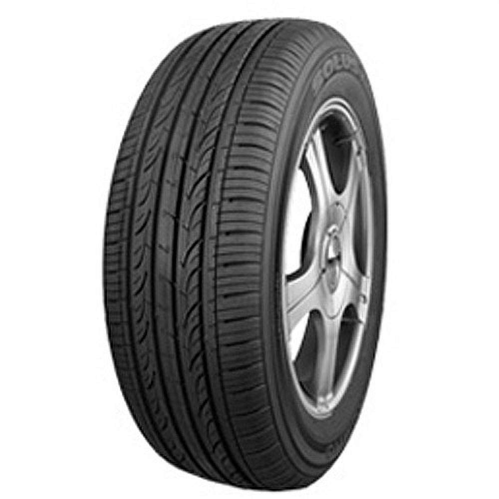 Kumho Solus KH25 215/55R17 93 V Tire