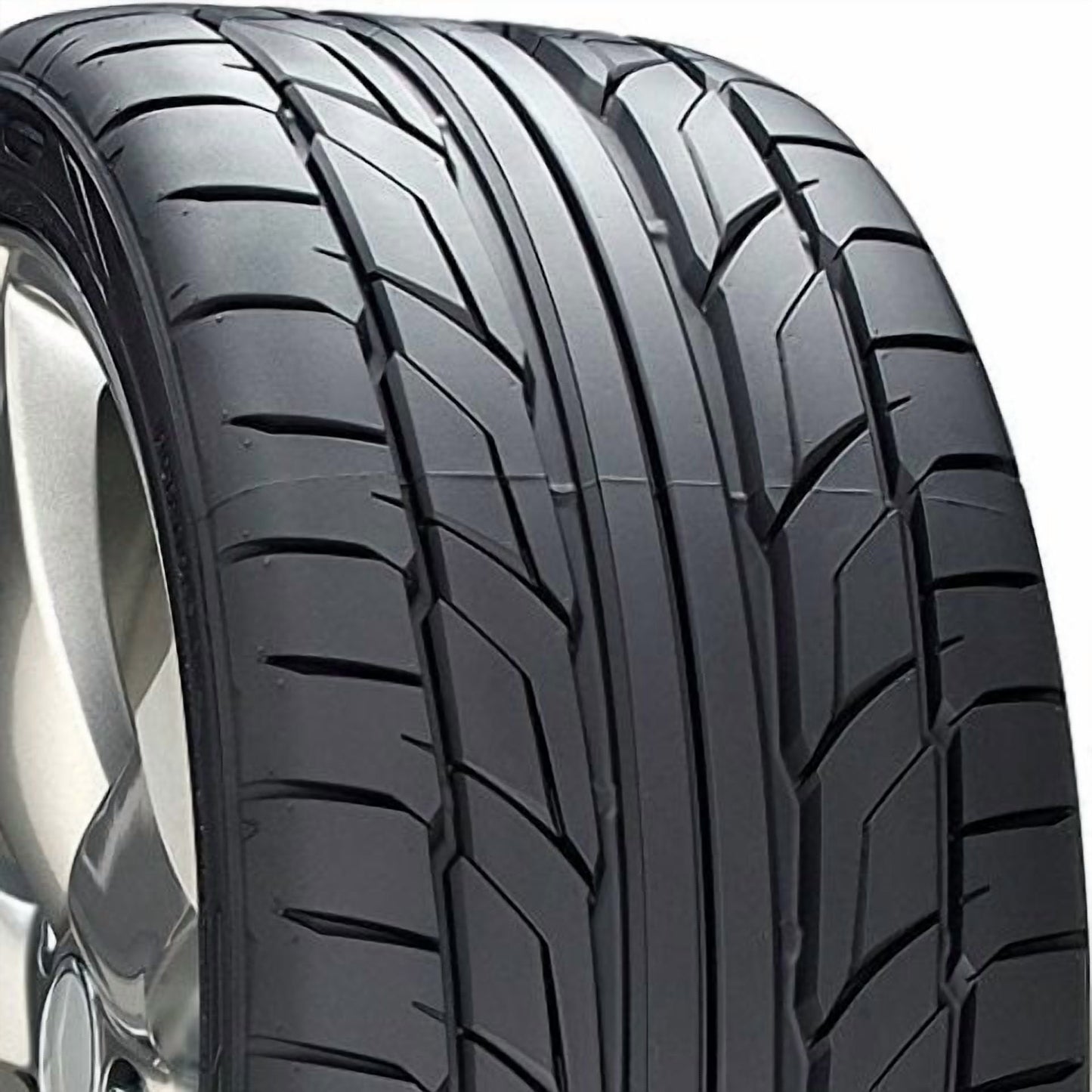 Nitto NT555 G2 245/45ZR17 99W XL Ultra-High Performance Summer UHP Tire