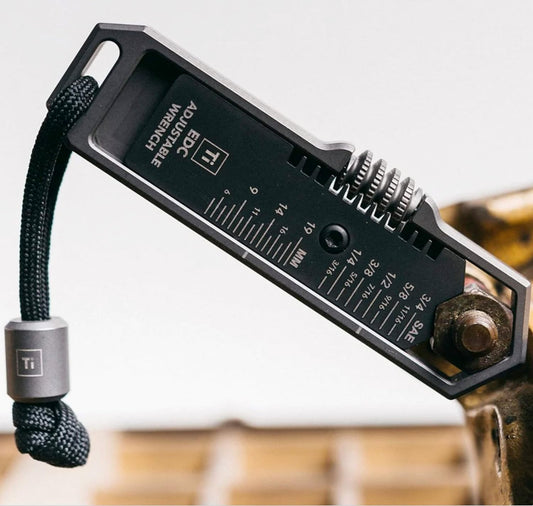 BIG IDEA DESIGN Ti EDC Wrench
