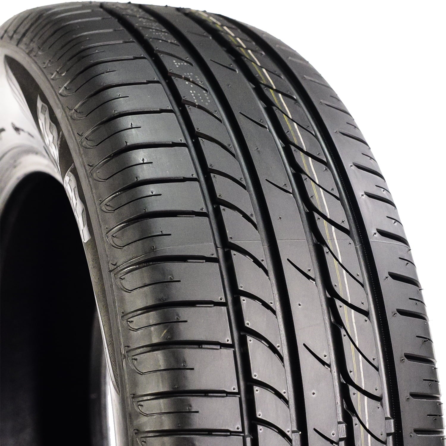 Otani EK1000 215/65R16 98V A/S All Season Tire Fits: 2001-03 Toyota Sienna XLE, 1998-2000 Nissan Frontier XE