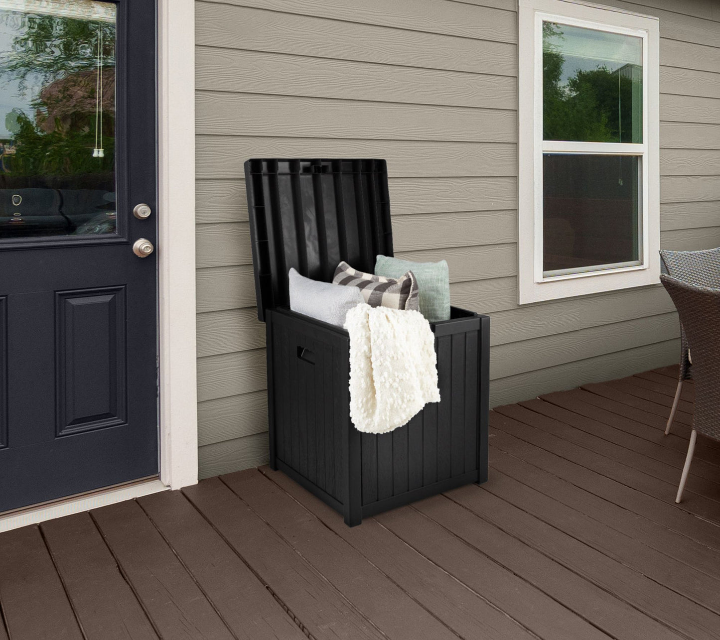 Pure Garden Storage Box- 50-Gallon Container for Patio Storage